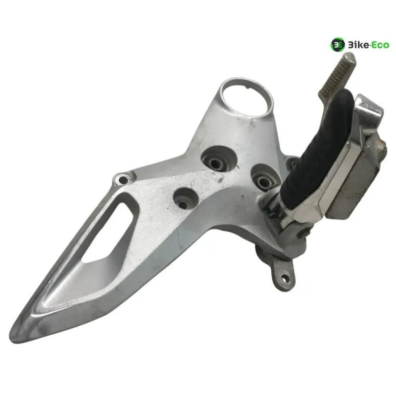 Platine avant droite SUZUKI GSX 1300 BK 2007-2011 B-KING