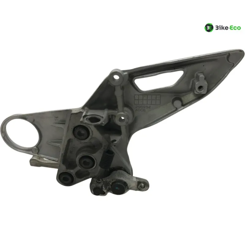 Platine avant droite SUZUKI GSX 1300 BK 2007-2011 B-KING