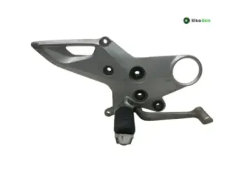 Platine avant droite SUZUKI GSX 1300 BK 2007-2011 B-KING