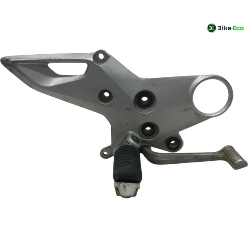 Platine avant droite SUZUKI GSX 1300 BK 2007-2011 B-KING