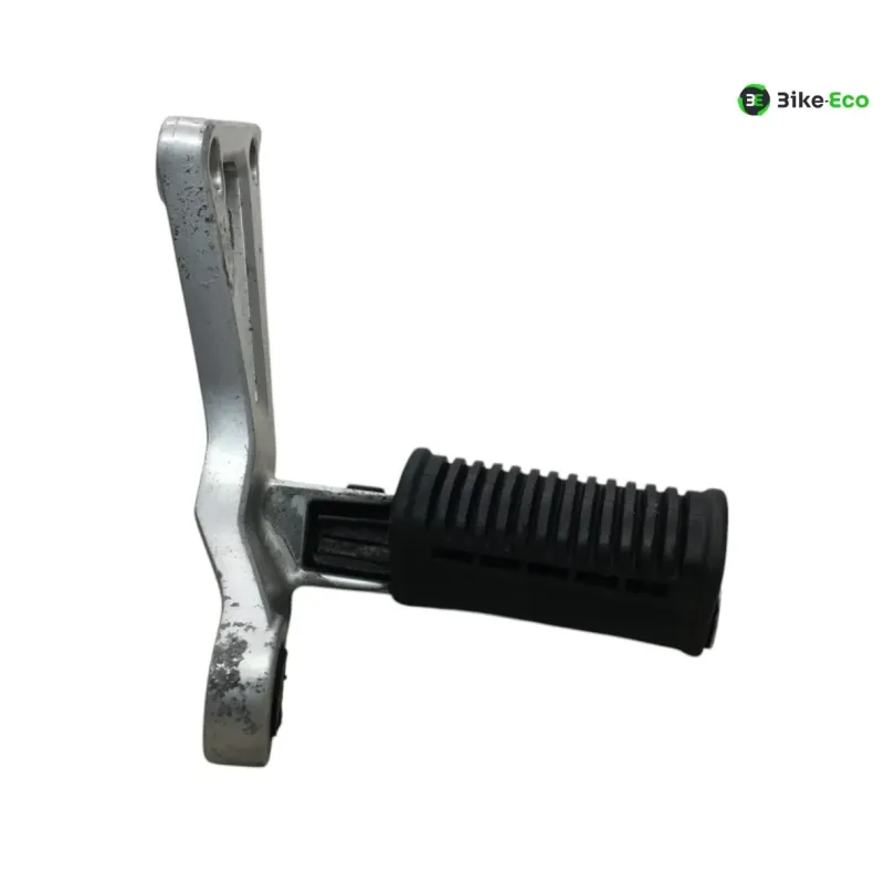 Platine et repose pieds arriere droit SUZUKI GSX 1100 F 1988-1993