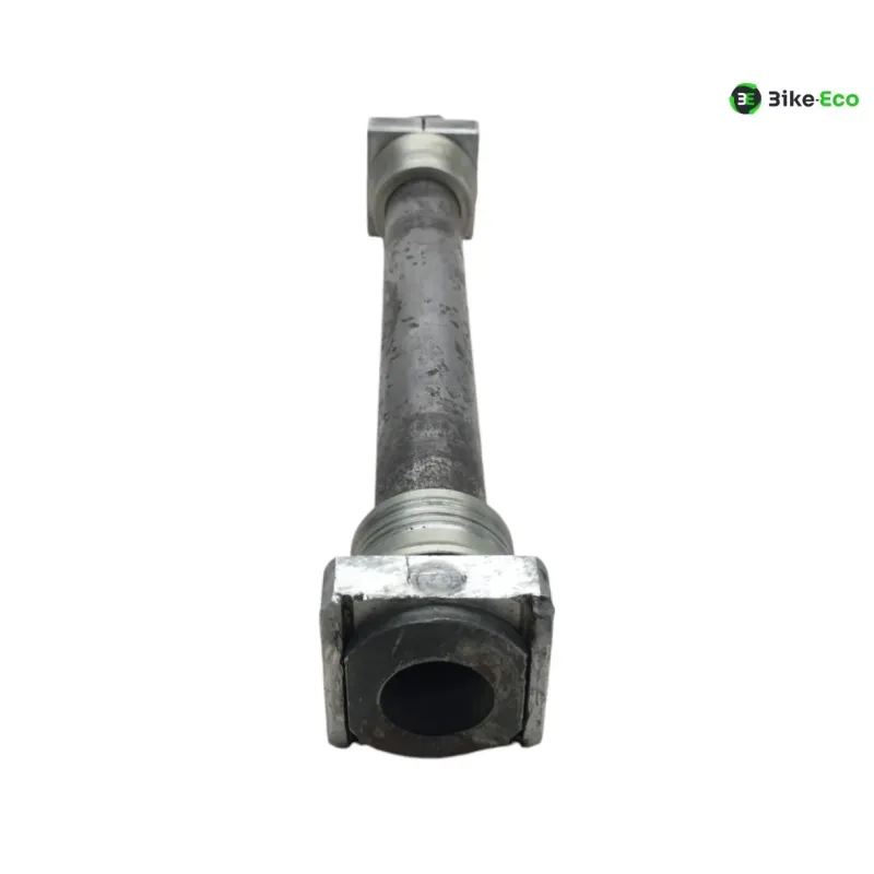 Axe de roue arriere HONDA CRF 250 R 2010
