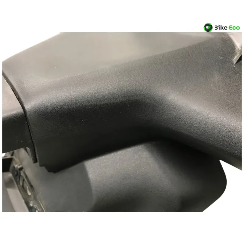 Support de plaque et eclairage YAMAHA MWD 300 TRICITY 2020-2024