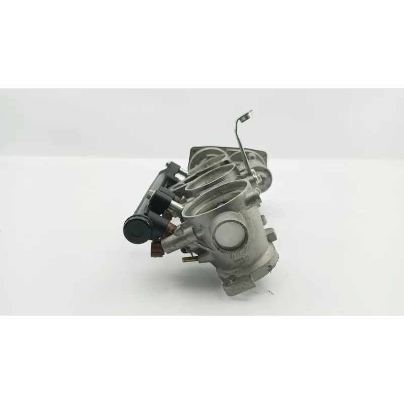 Rampe d'injection MV AGUSTA BRUTALE 675 ABS 2012 - 2017