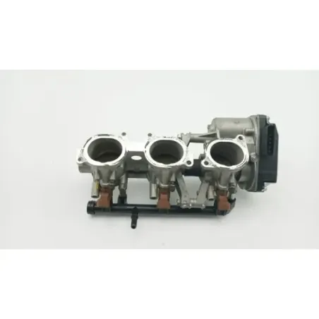 Rampe d'injection MV AGUSTA BRUTALE 675 ABS 2012 - 2017