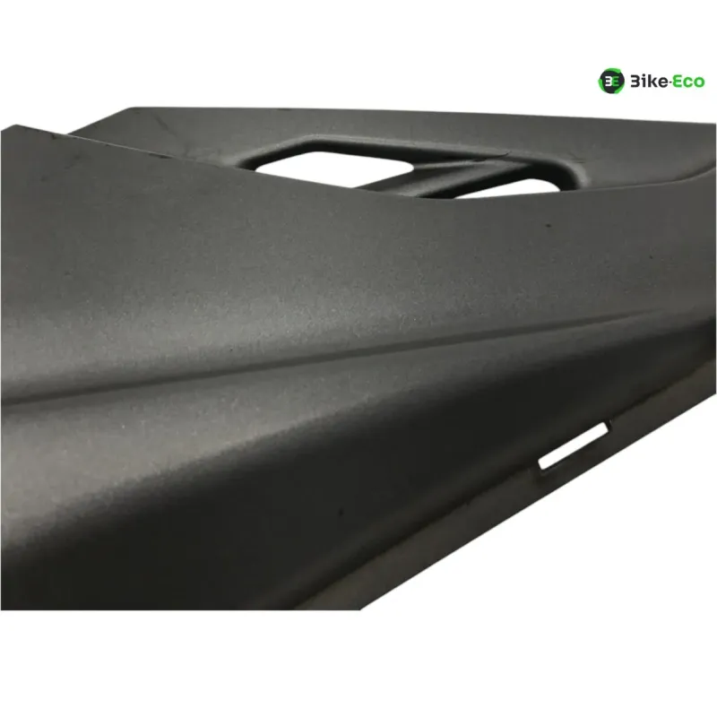 Cache carenage coque arriere droit SUZUKI AN 650 2013-2018 BURGMAN