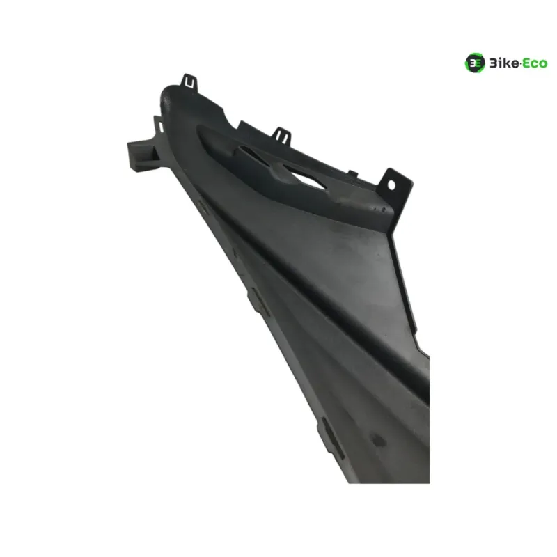 Cache carenage coque arriere droit SUZUKI AN 650 2013-2018 BURGMAN