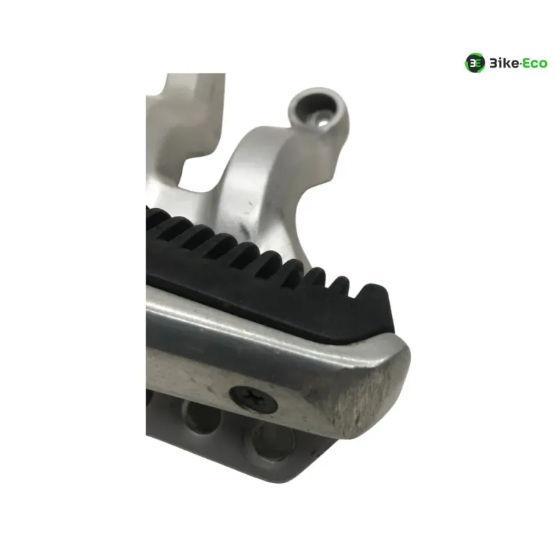Platine et repose pieds arriere gauche KAWASAKI KLV 1000 2004-2005
