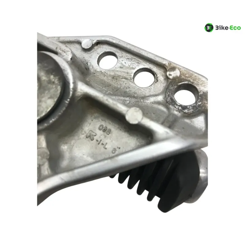 Platine et repose pieds arriere gauche KAWASAKI KLV 1000 2004-2005