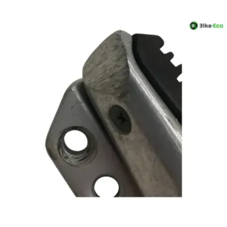 Platine et repose pieds arriere droit KAWASAKI KLV 1000 2004-2005