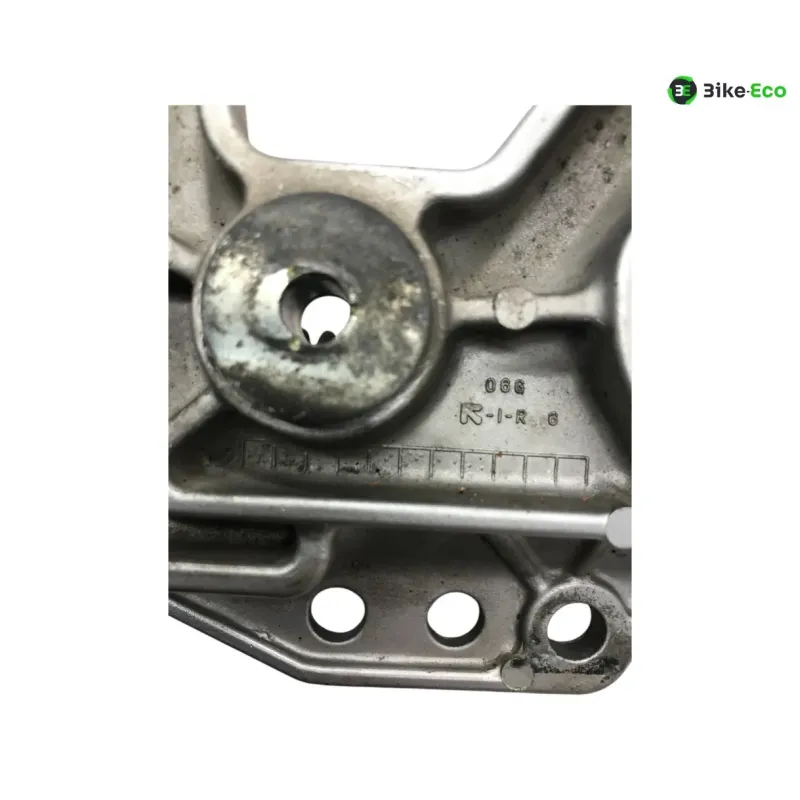 Platine et repose pieds arriere droit KAWASAKI KLV 1000 2004-2005