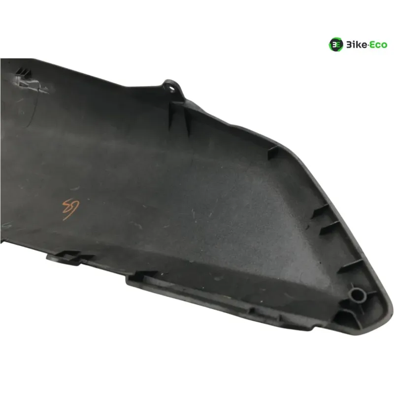 Cache carenage coque arriere droit YAMAHA GPD 125 2015-2019 NMAX