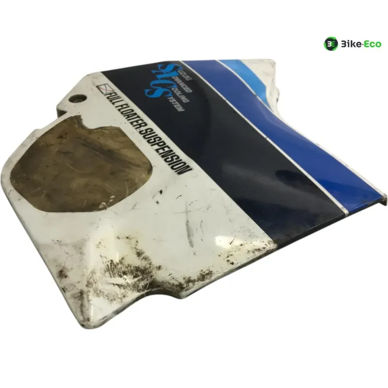 Cache carenage sous selle gauche SUZUKI GSXR 750 1985-1987