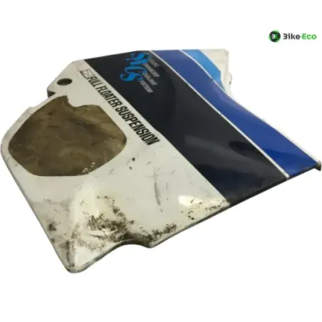 Cache carenage sous selle gauche SUZUKI GSXR 750 1985-1987