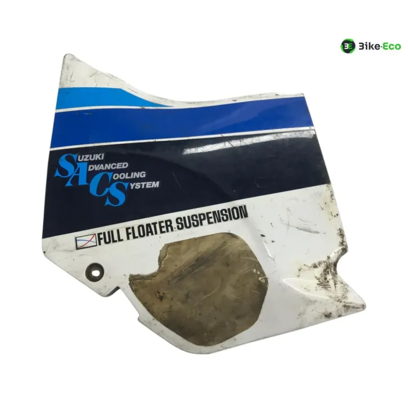Cache carenage sous selle gauche SUZUKI GSXR 750 1985-1987