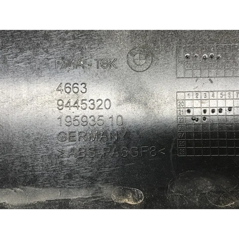 Demi sabot droit BMW CE 04 2021-2024