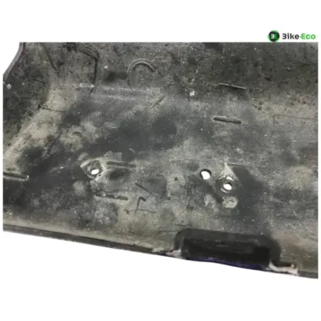 Cache carenage coque arriere gauche SUZUKI GSXR 750 1991
