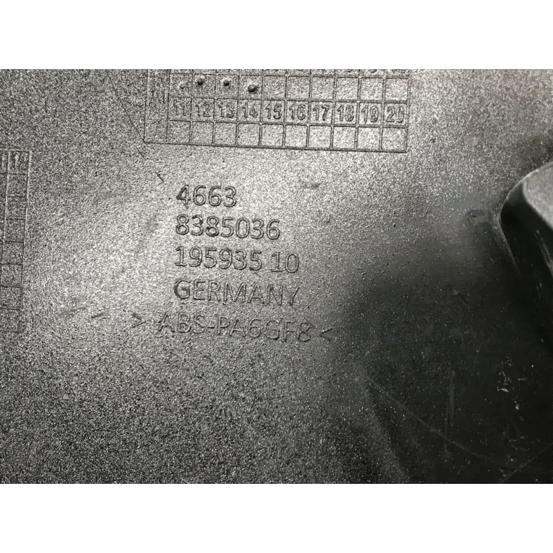 cache carenage face avant gauche BMW CE 04 2021-2024