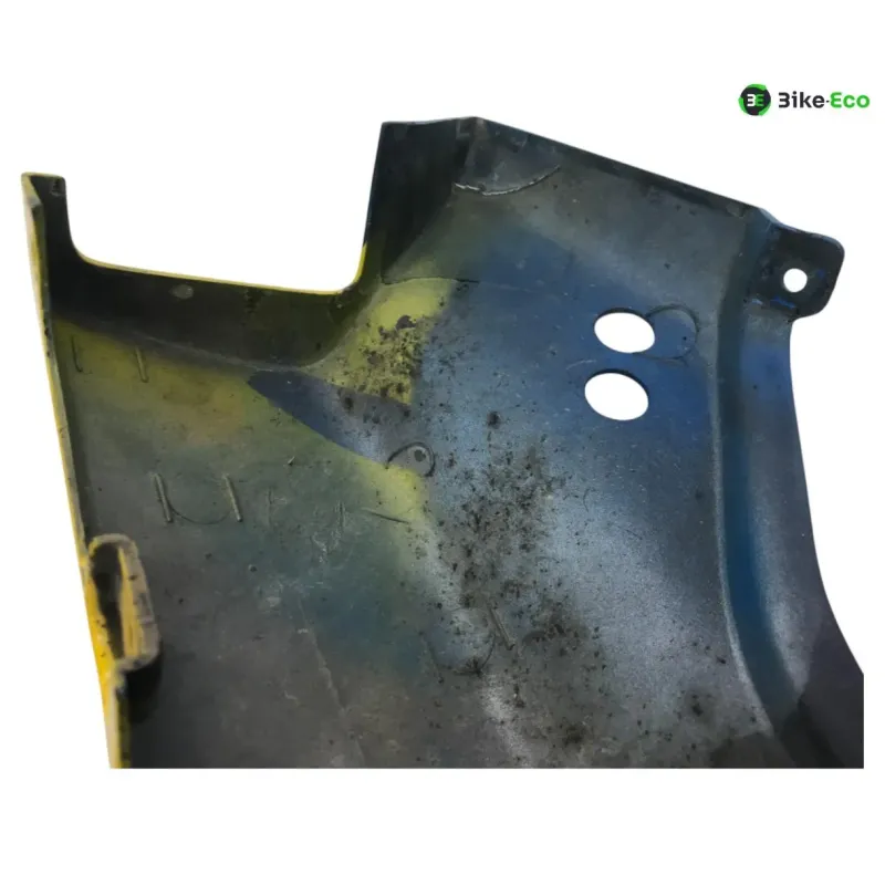 Cache carenage coque arriere gauche SUZUKI GSXR 1100 1991-1992