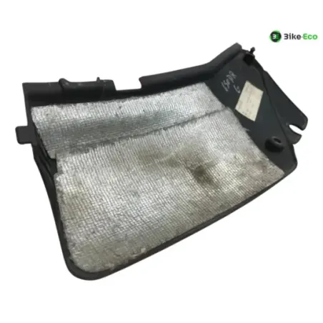 Cache carenage sous selle gauche SUZUKI DR 650 RS 1990-1995