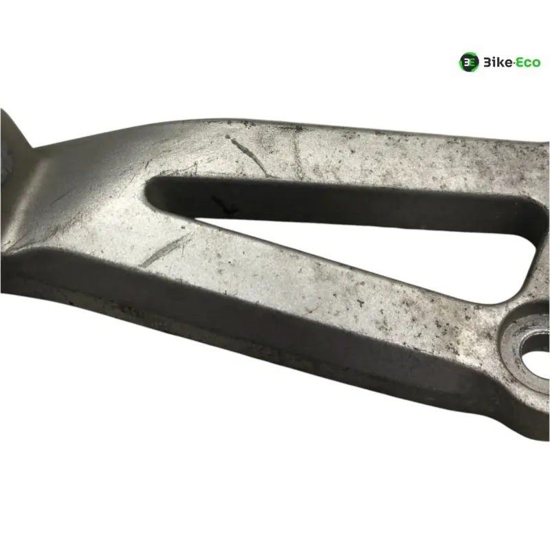 Platine et repose pieds arriere gauche KAWASAKI Z 750 2004-2006