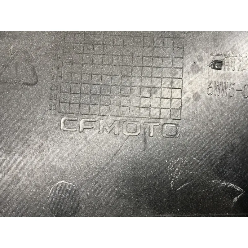Cache flanc de carenage droit CF MOTO MT 800 2022-2024 SPORT