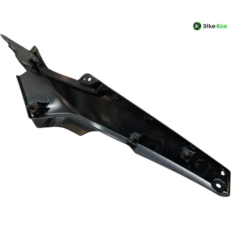 Cache carenage sous selle gauche YAMAHA YZF 700 2022-2025 R7