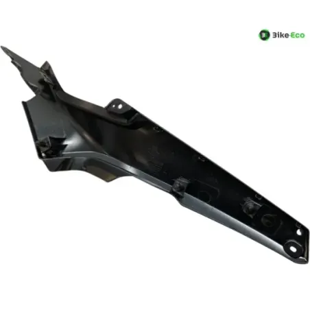 Cache carenage sous selle gauche YAMAHA YZF 700 2022-2025 R7