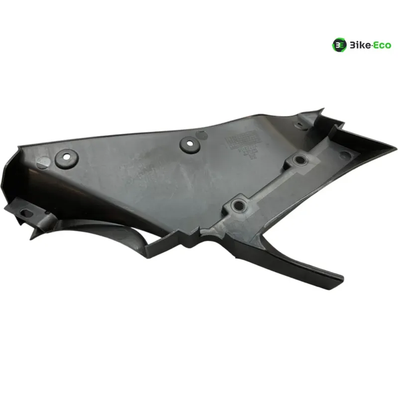 Cache interieur carenage droit YAMAHA YZF 700 2022-2025 R7