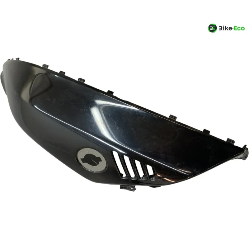 Cache reservoir droit YAMAHA YZF 700 2022-2025 R7