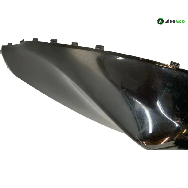 Cache reservoir droit YAMAHA YZF 700 2022-2025 R7