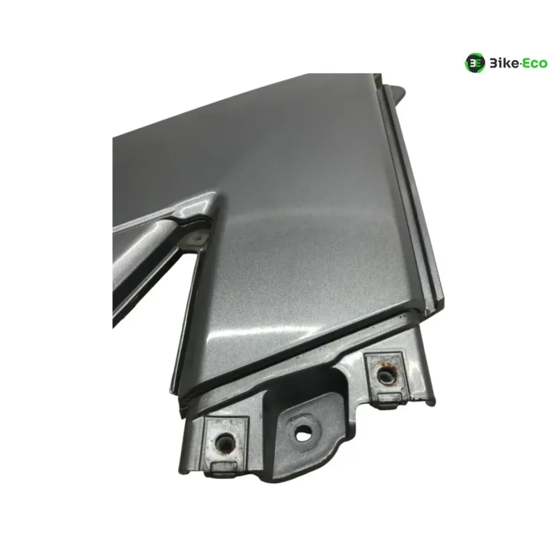 Cache lateral droit GILERA GP 800 2007-2011