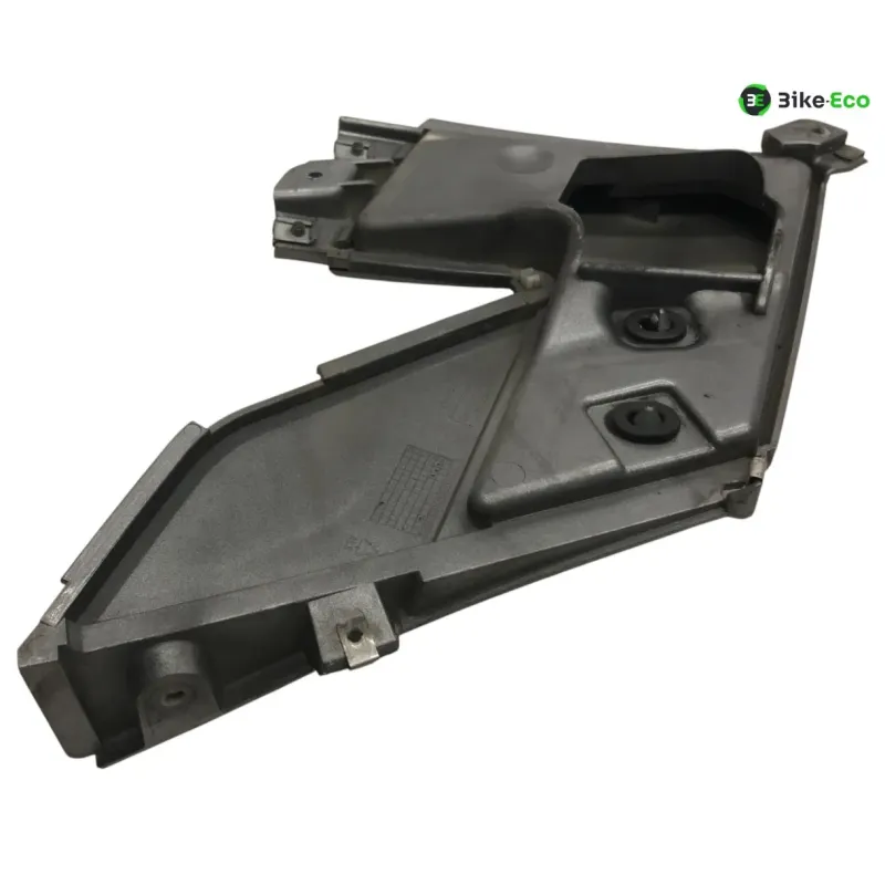 Cache lateral droit GILERA GP 800 2007-2011
