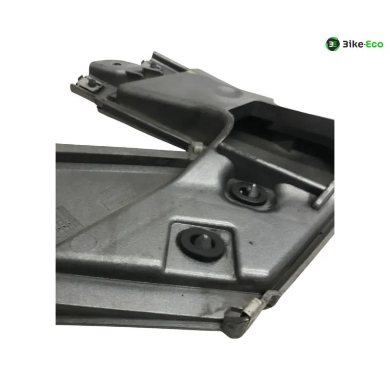 Cache lateral droit GILERA GP 800 2007-2011