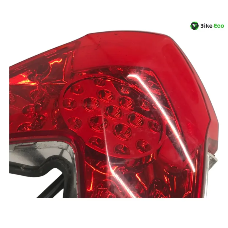 Feu arriere QUADRO 350 S 3D 2013-2018