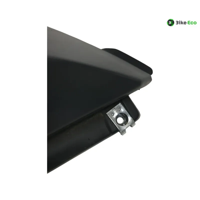 Cache carenage coque arriere droit QUADRO 350 S 3D 2013-2018