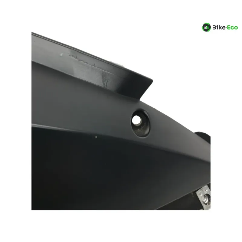 Cache carenage coque arriere droit QUADRO 350 S 3D 2013-2018