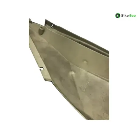 Cache carenage coque arriere droit QUADRO 350 S 3D 2013-2018
