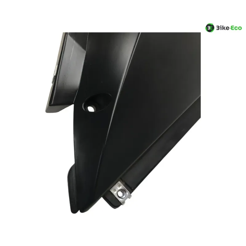 Cache carenage coque arriere gauche QUADRO 350 S 3D 2013-2018