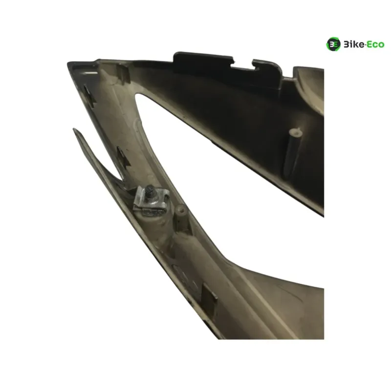 Cache carenage coque arriere gauche QUADRO 350 S 3D 2013-2018