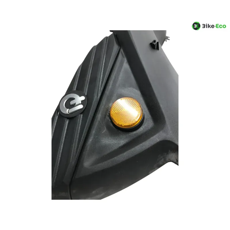 Cache lateral droit QUADRO 350 S 3D 2013-2018