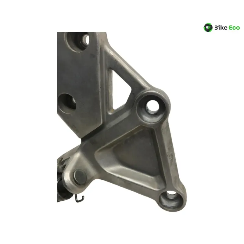 Platine avant droite HONDA CBR 650 R 2021-2023