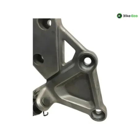 Platine avant droite HONDA CBR 650 R 2021-2023