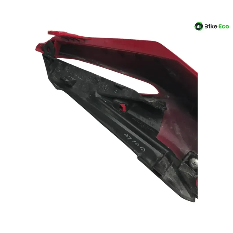 Cache carenage coque arriere gauche HONDA CBR 650 R 2021-2023