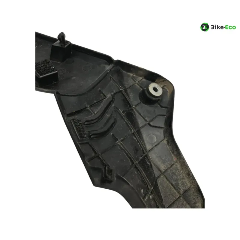 Cache carenage sous selle gauche HONDA CBR 650 R 2021-2023