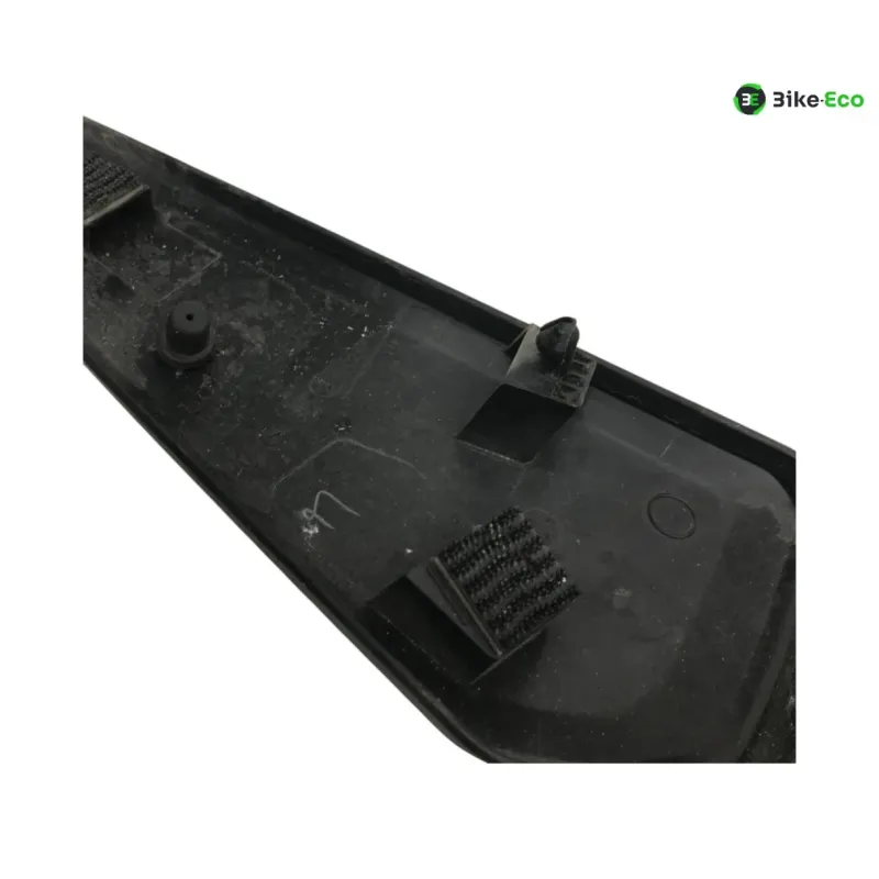 Cache carenage sous selle gauche HONDA CBR 650 R 2021-2023