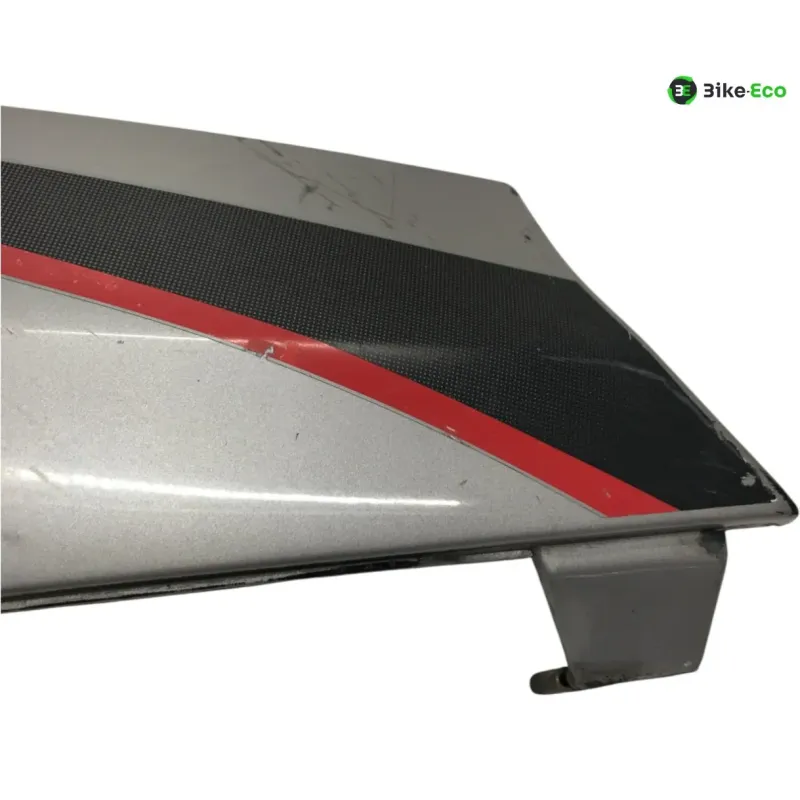 Cache carenage coque arriere gauche SUZUKI GSX F 750 1989-1997