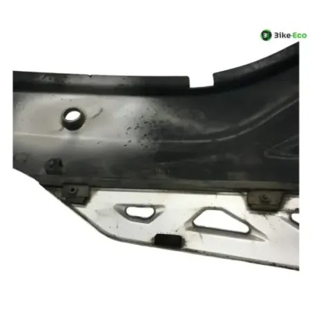 Cache carenage coque arriere gauche SUZUKI GSX F 750 1989-1997