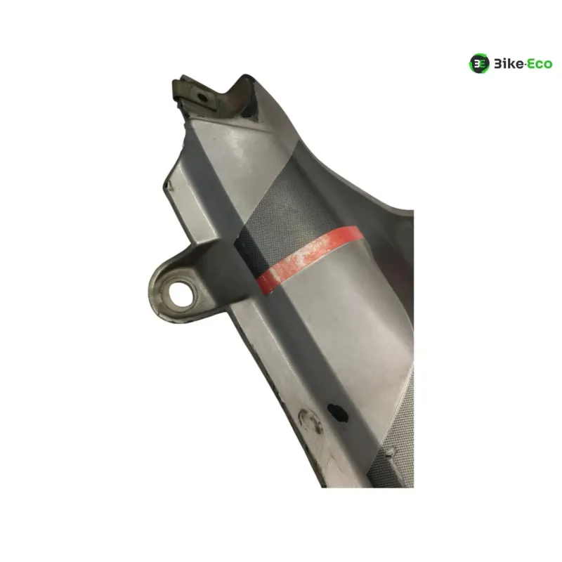 Cache carenage coque arriere droit SUZUKI GSX F 750 1989-1997
