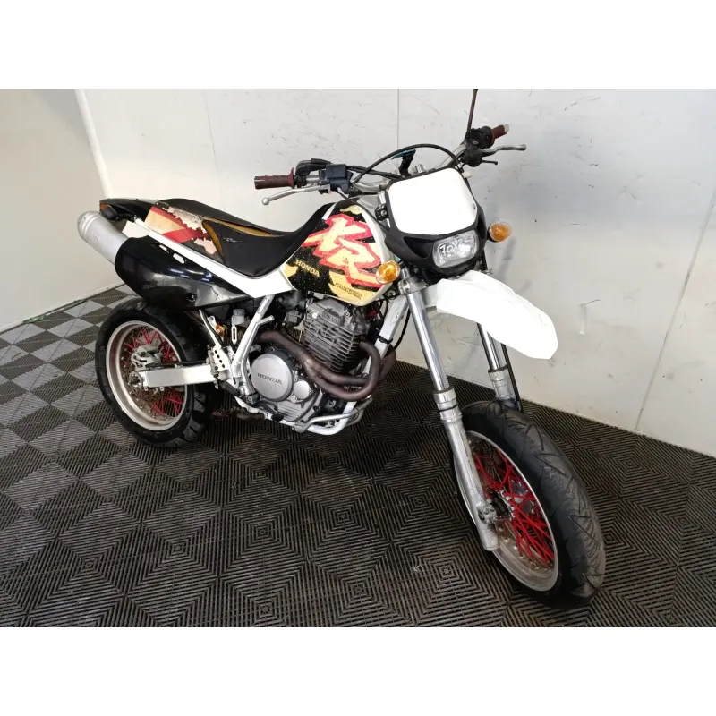 HONDA XR 600